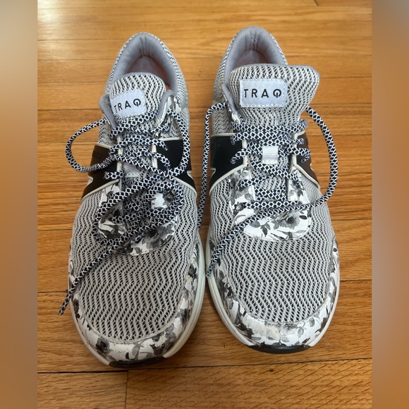 Alegria Shoes - TraQ by Algeria sneakers. Womens size 10
